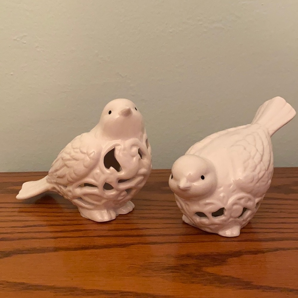 Bird pair in ceramic